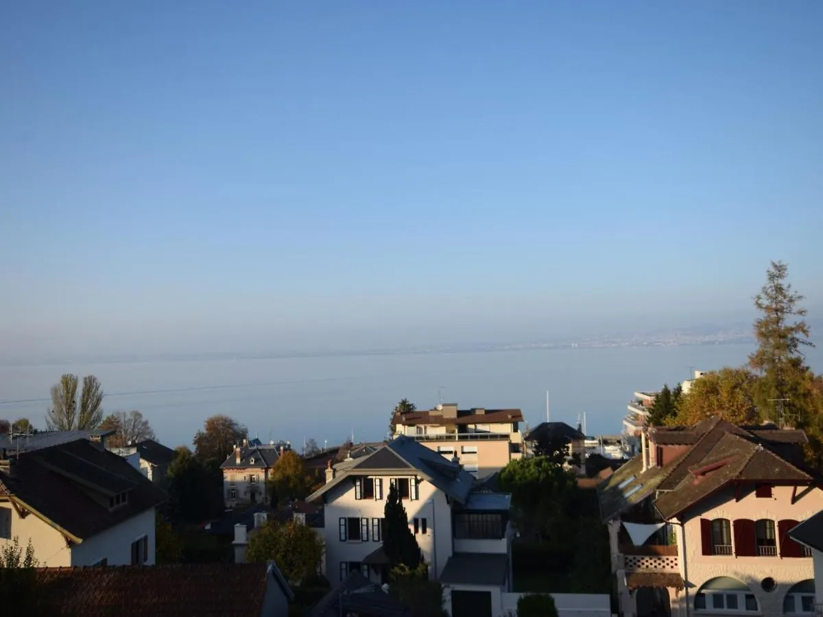 Appartement Charmant Avec Parking A Evian - Fr-1-498-13 Evian-les-Bains